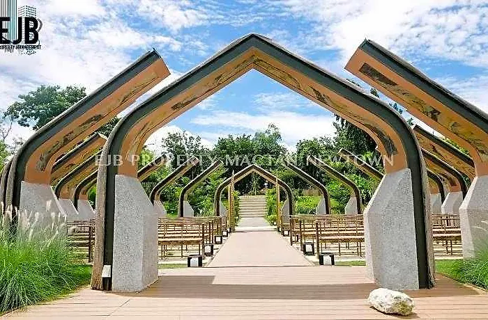 Отель Mactan Newtown 5*