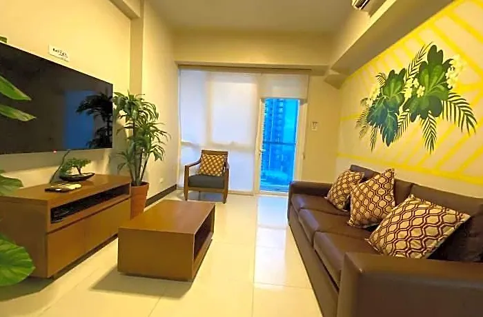 Mactan Newtown Отель Себу