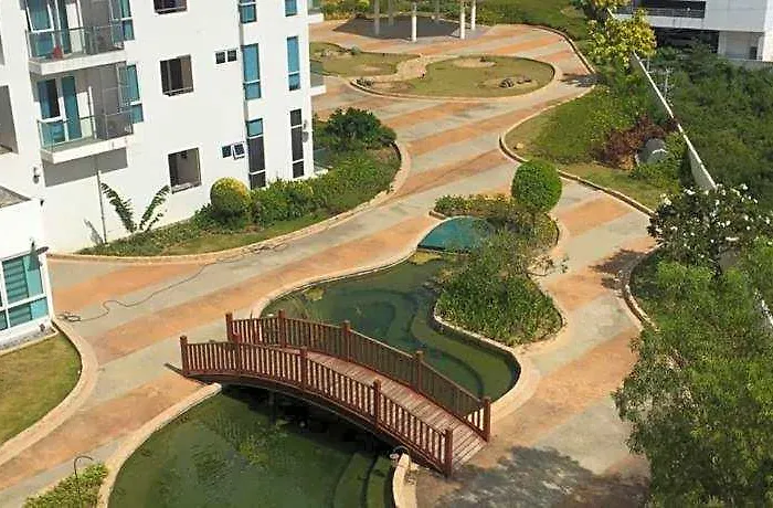 Отель Mactan Newtown