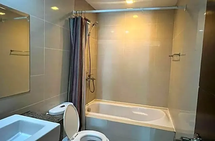 Отель Mactan Newtown 5*