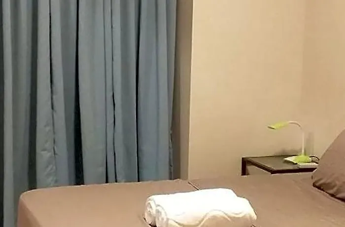 Mactan Newtown Отель Себу